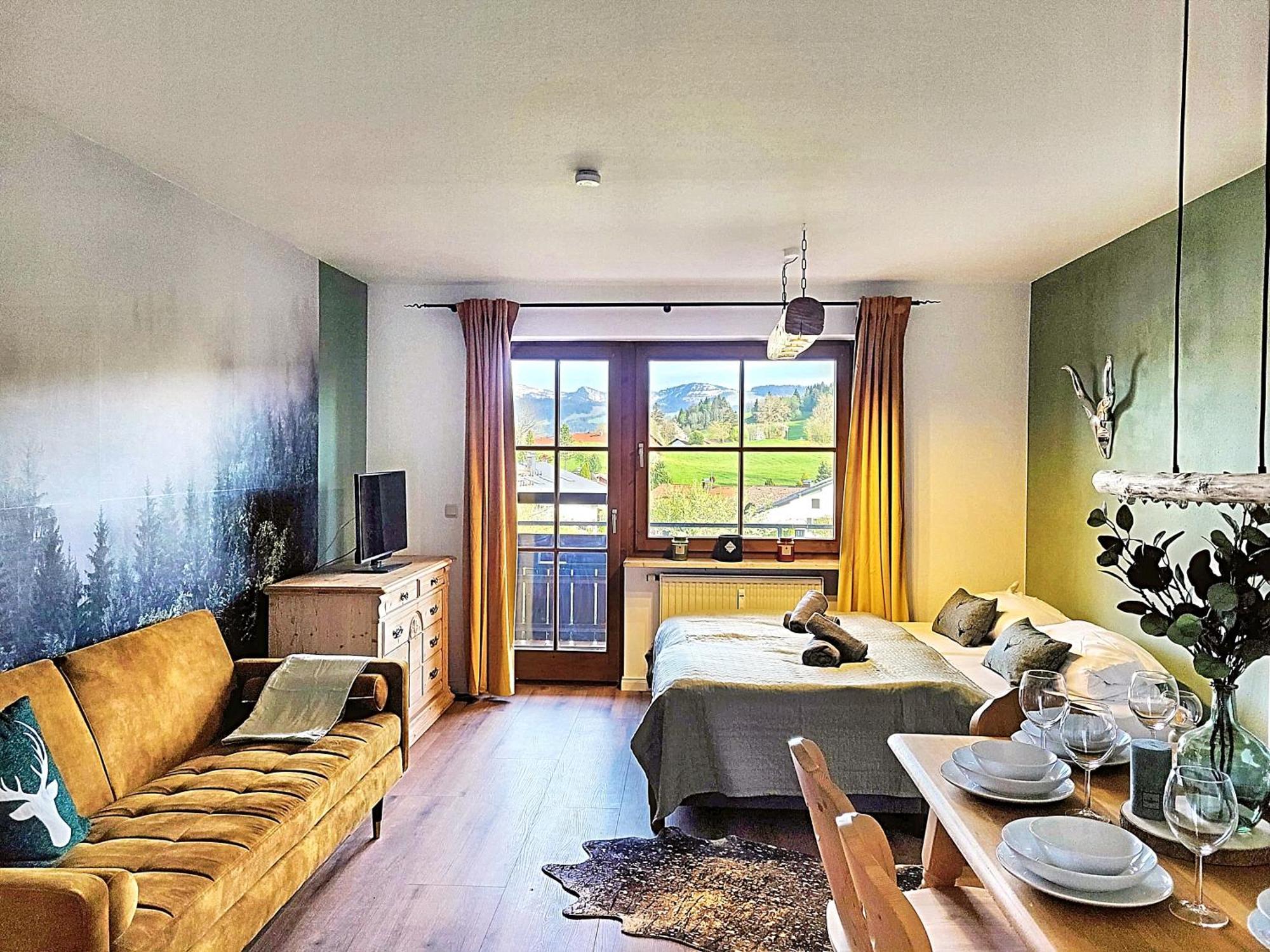 Lindners Hideaways - Bergnest Lodge - Bergblick Fewo 6 Pers Balkon Garten Hund Ski Unterkunft Luftkurort Oberreute Naehe Buchenegger Wasserfaelle Eistobel Bodensee المظهر الخارجي الصورة