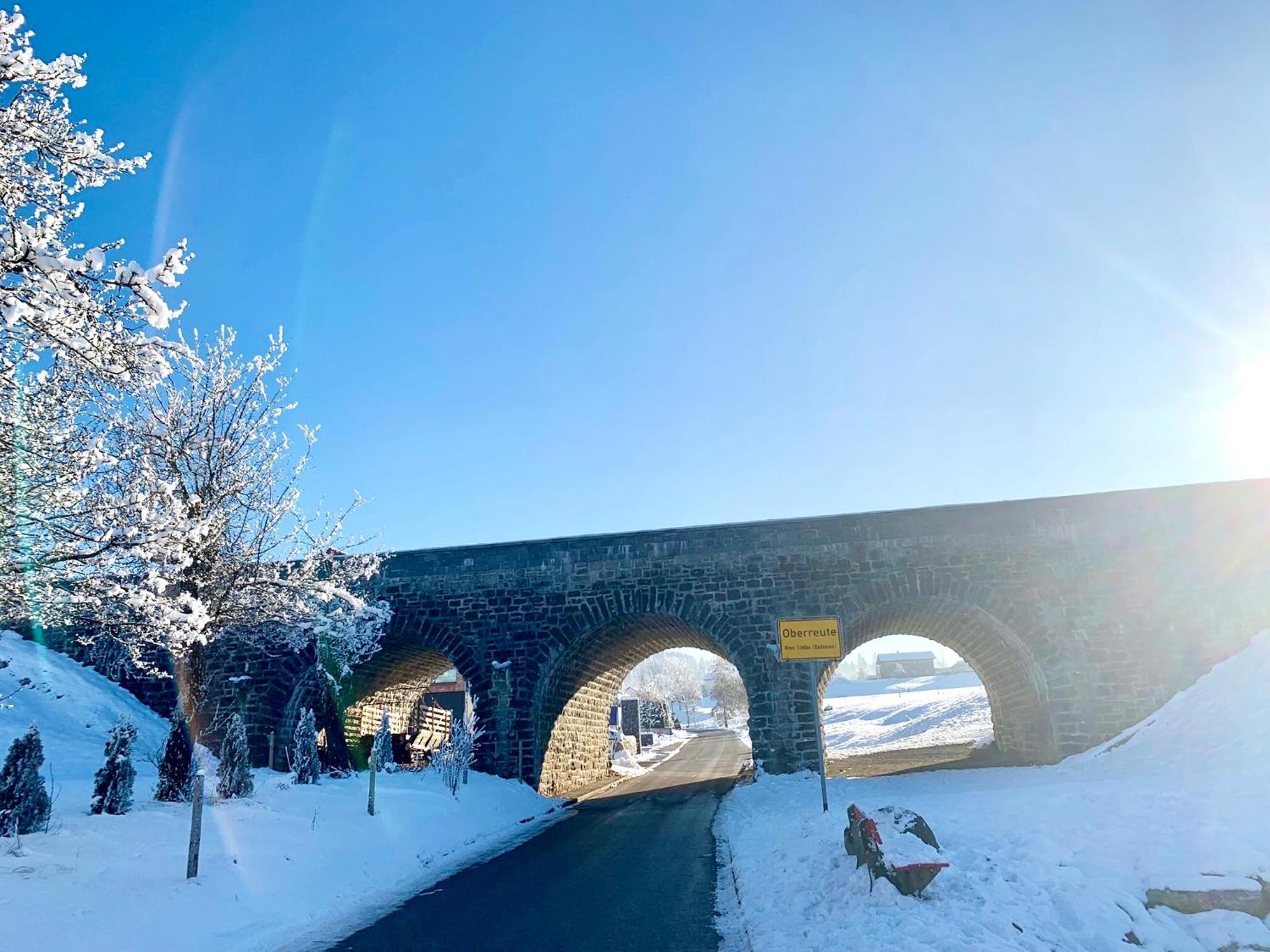 Lindners Hideaways - Bergnest Lodge - Bergblick Fewo 6 Pers Balkon Garten Hund Ski Unterkunft Luftkurort Oberreute Naehe Buchenegger Wasserfaelle Eistobel Bodensee المظهر الخارجي الصورة